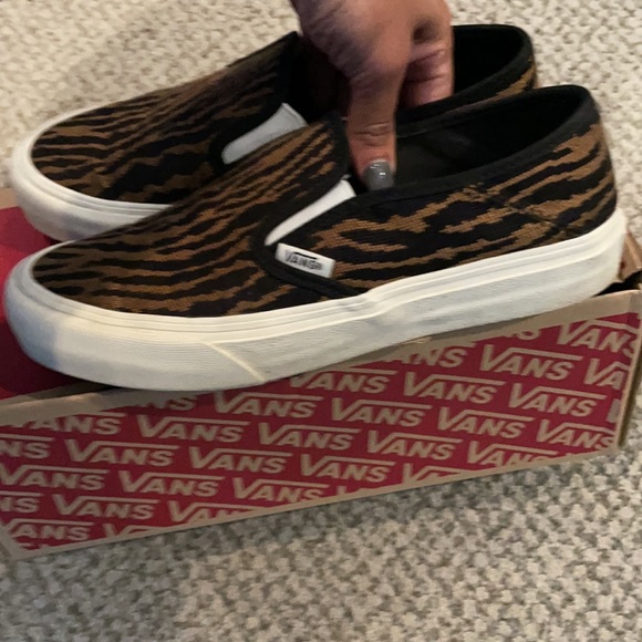 Tiger Vans - Picture 3 of 5